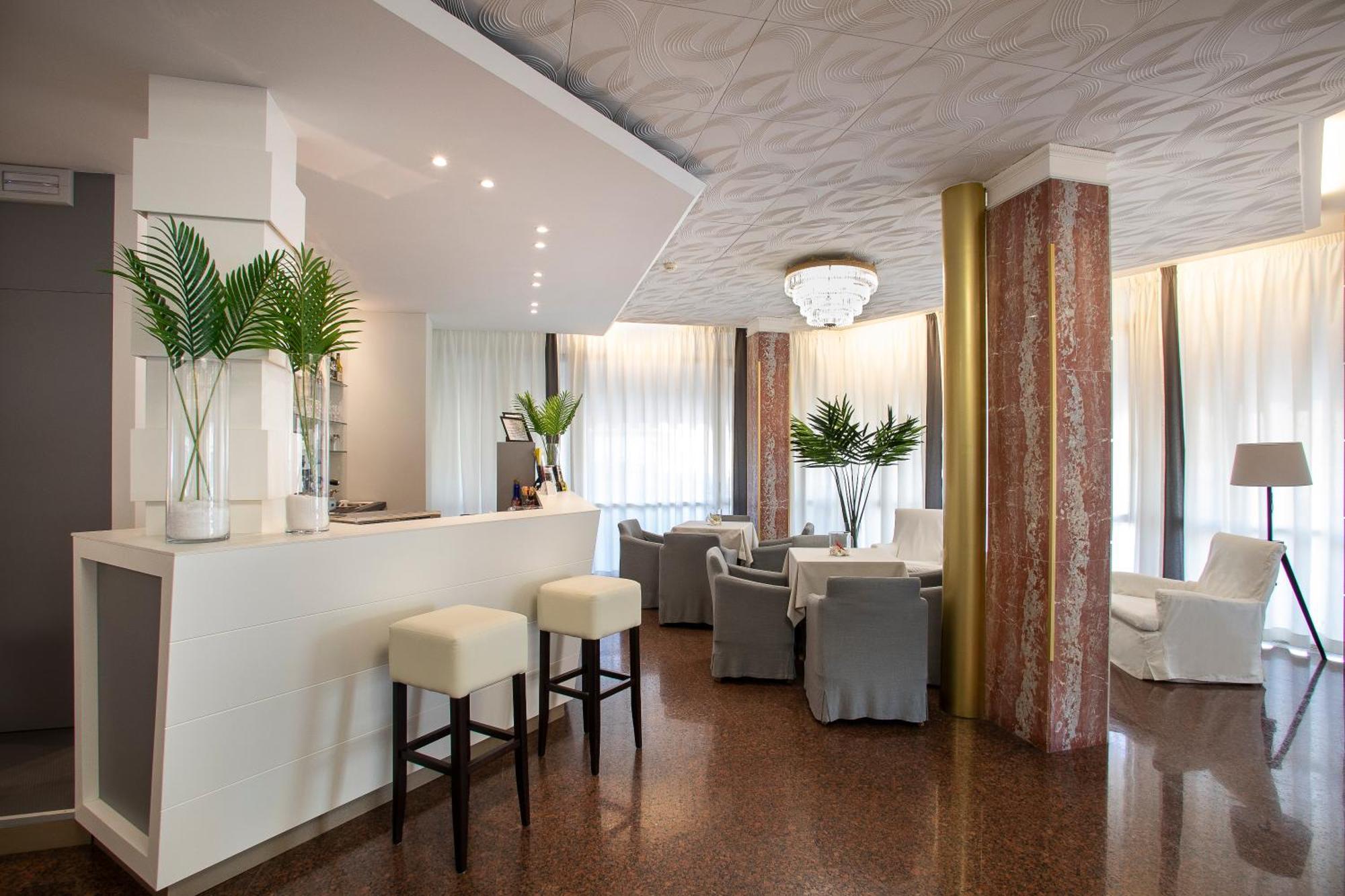 Imperial 3*